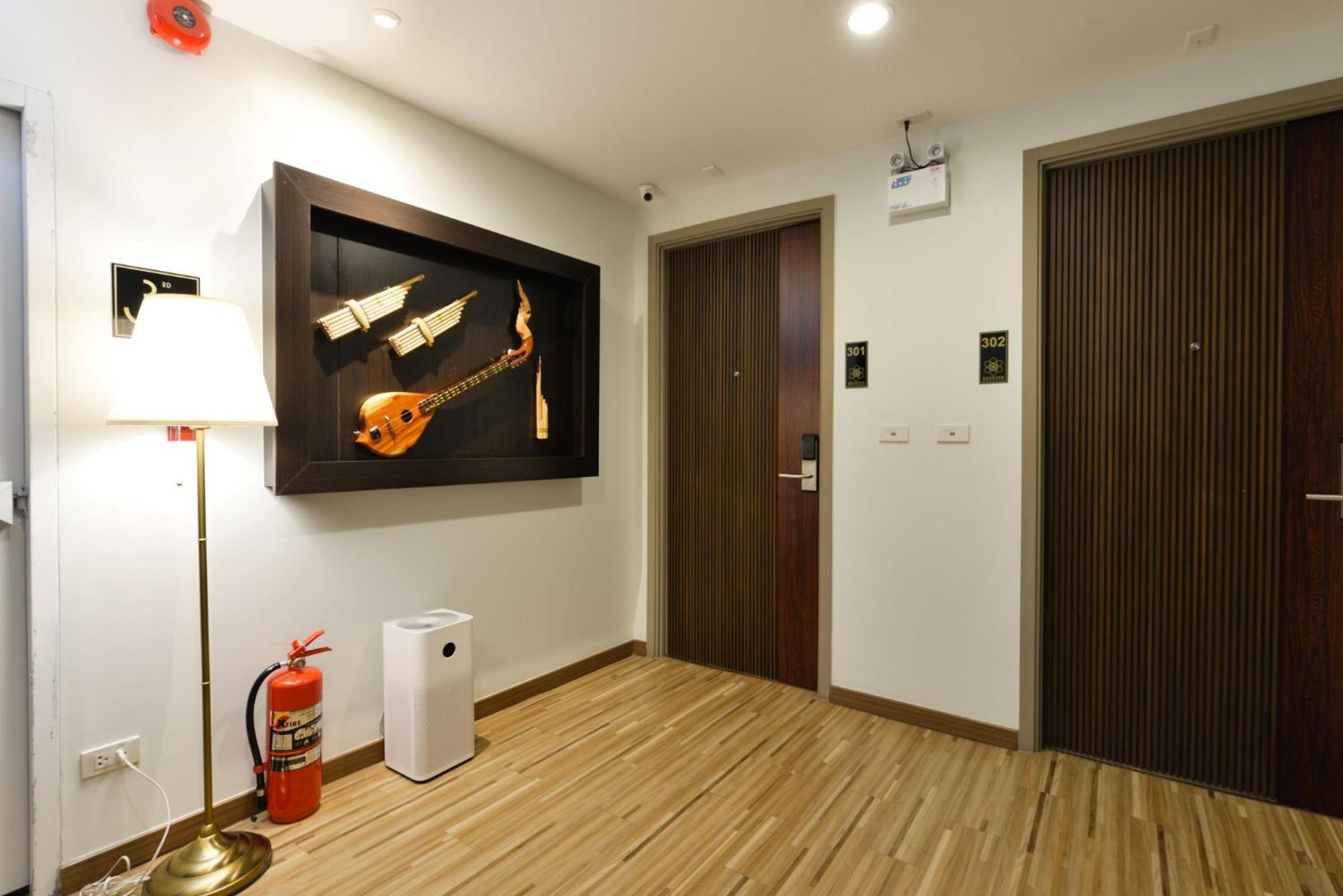 Bedever Boutique Bangkok Hotel - Bts Phra Khanong Exterior photo