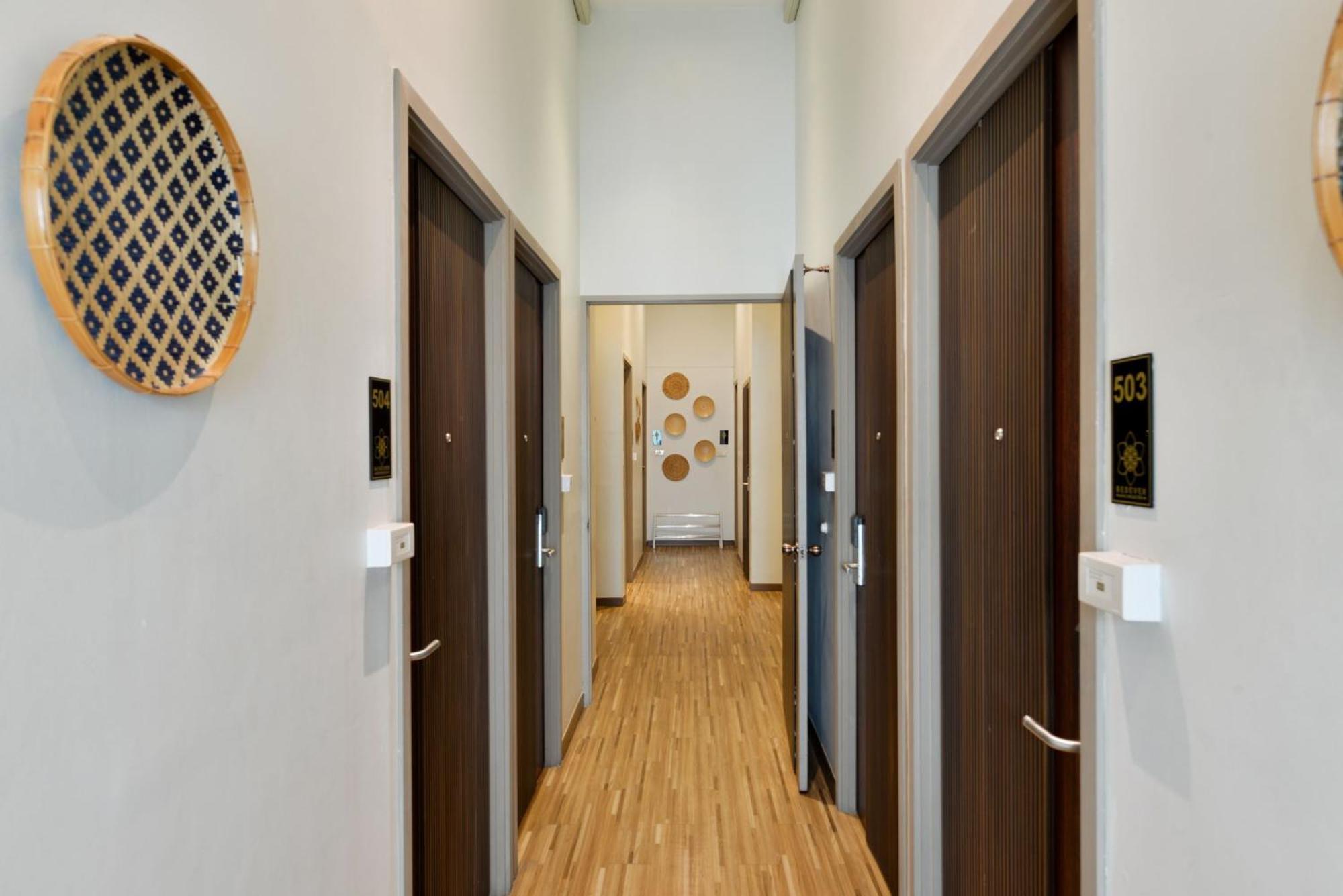 Bedever Boutique Bangkok Hotel - Bts Phra Khanong Exterior photo